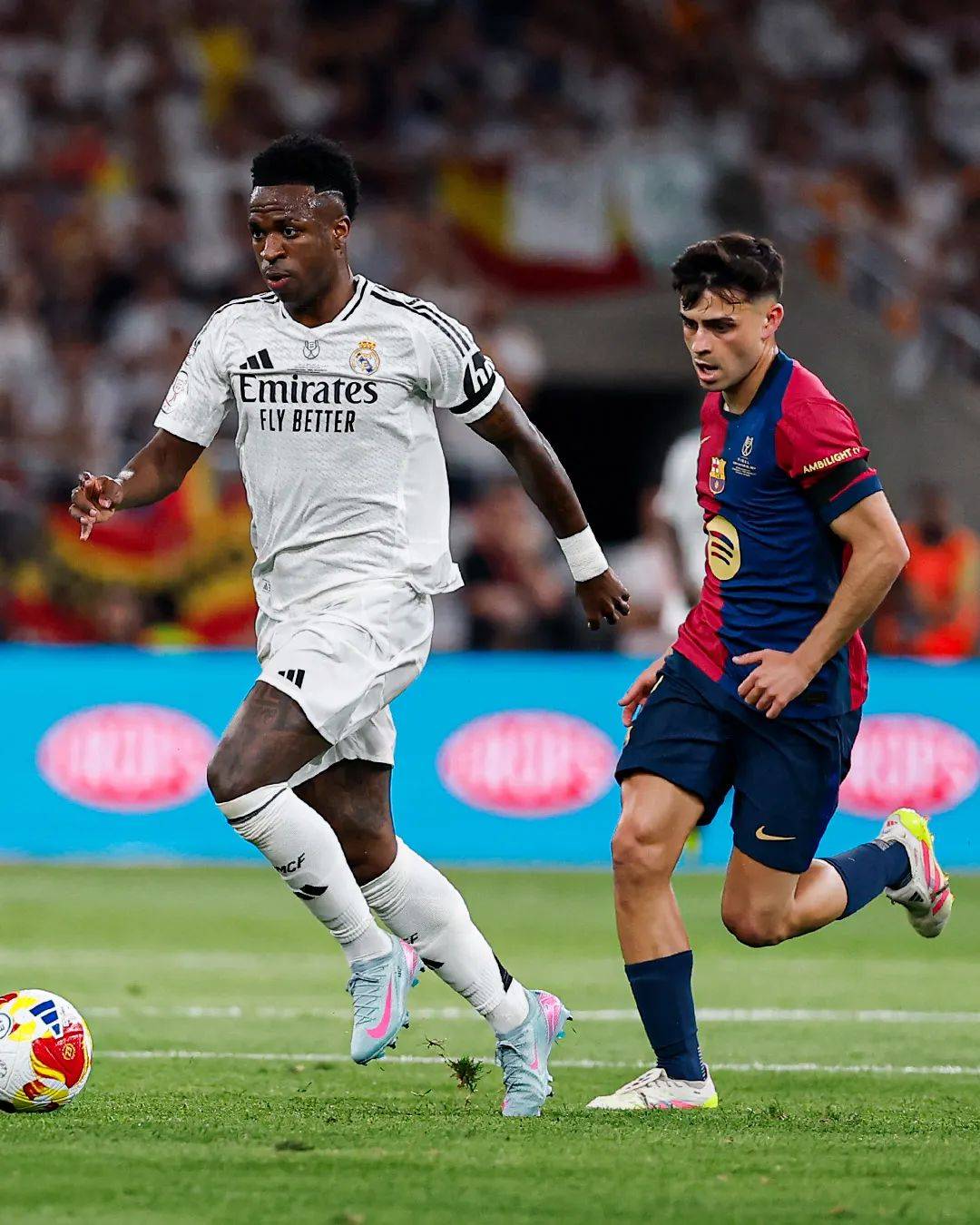 LOL电竞押注 - 转会期国王杯传出新动向，阿贾克斯远射贴柱，管理层表态：压力陡增，赛季目标并未改变