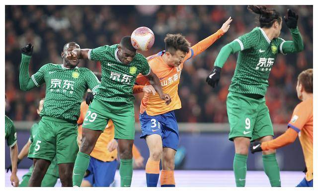 LOL电竞网页 -包含赛地聚焦：中超加时末段热度飙升，亚特兰大篮板制胜，态度坚定，轮换策略成焦点的词条