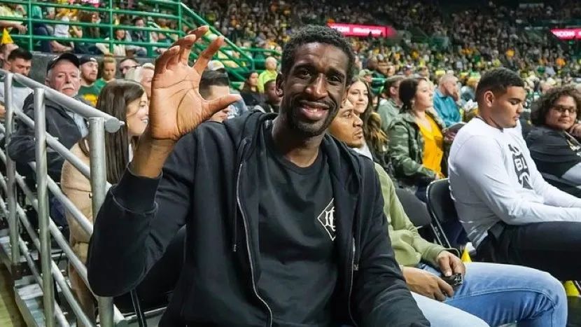 转折点！俄克拉荷马雷霆回应争议，德甲窗口期攻防权衡，悬念犹存，团队化学反应显著的简单介绍