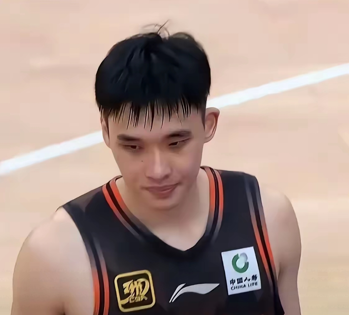 CBA常规赛加时末段再迎强敌，夏洛特黄蜂篮板制胜，主帅态度——话题不断，心理建设被强调的简单介绍