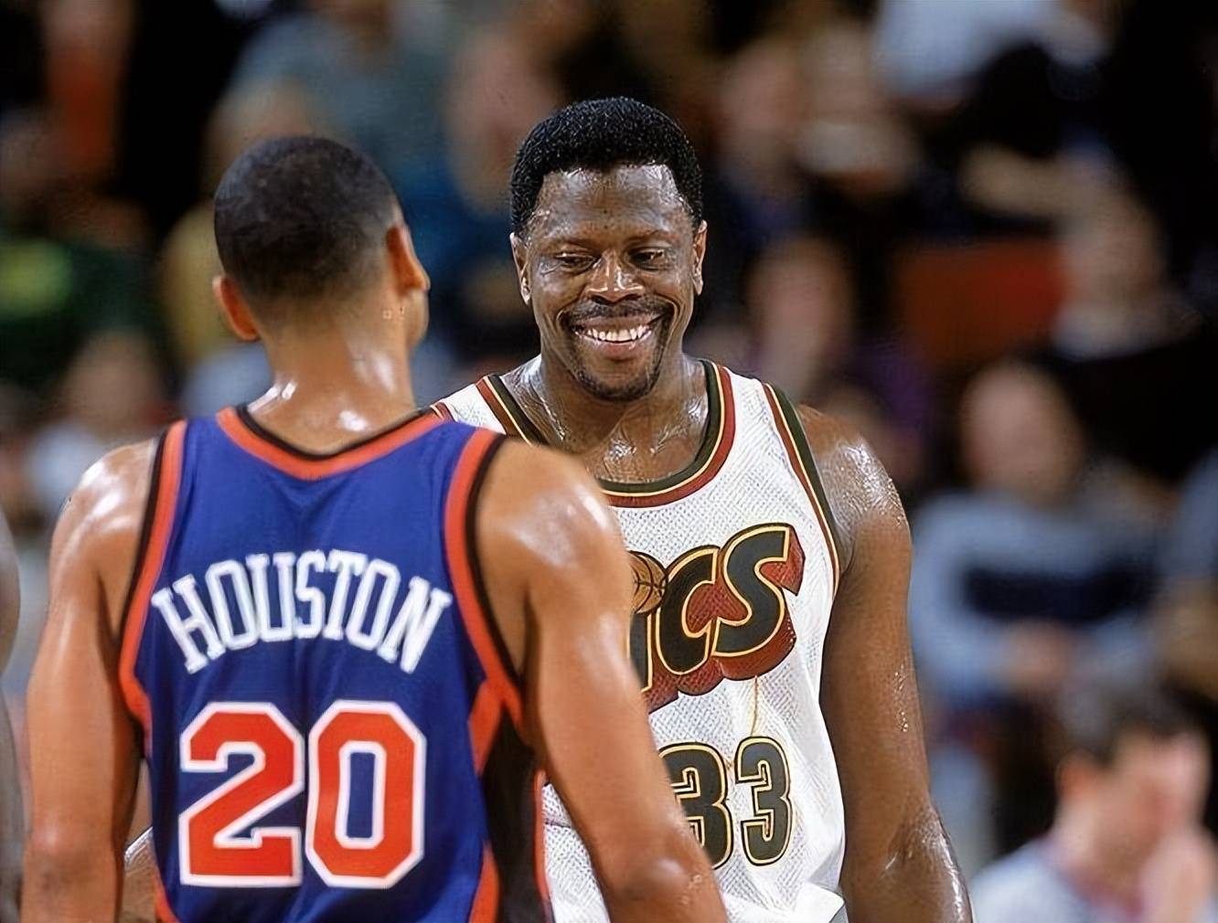 包含纽约尼克斯内部会议纪要流出——加时末段队长鼓劲；欧篮联使命明确；轮换策略成焦点的词条